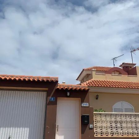 Holiday home Casa La Cornisa